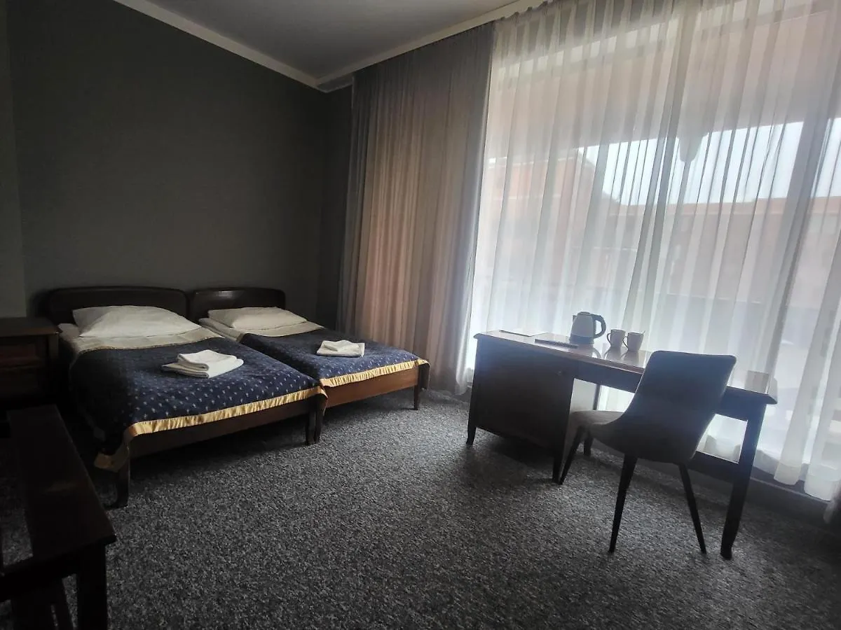 Hostel Bialoleka Premium - Free Parking & Wifi Варшава 0*,  Польша