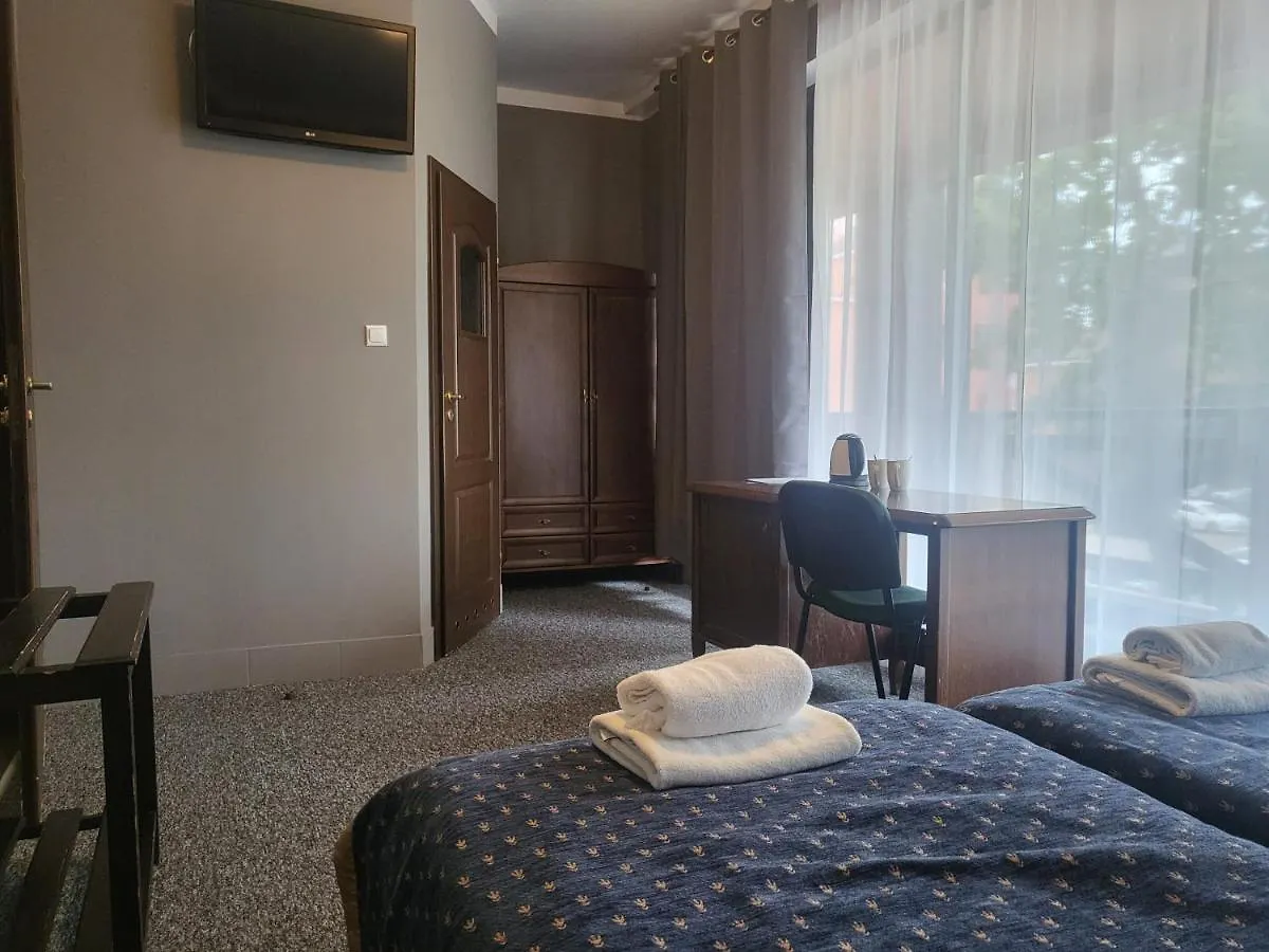 Hostel Bialoleka Premium - Free Parking & Wifi Варшава Польша